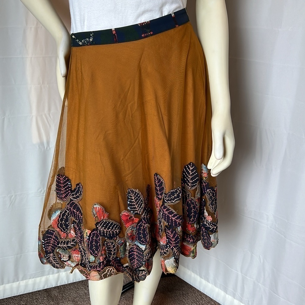 Anthropologie - Tulle and Embroidery midi Skirt - Picture 4 of 10